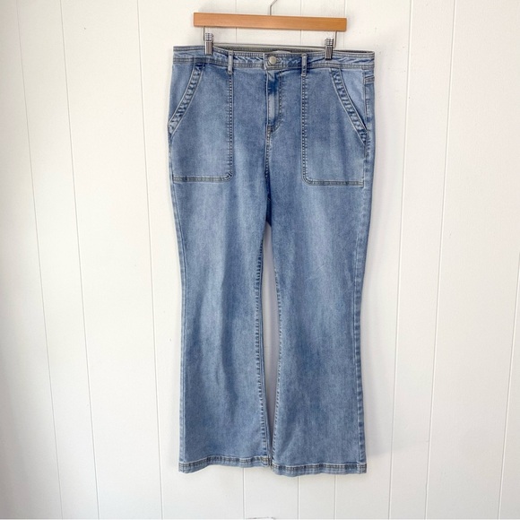 Knox Rose Jeans Women’s Size 16 Light Wash Denim Flare Legs Boho Festival Hippie - Picture 1 of 13